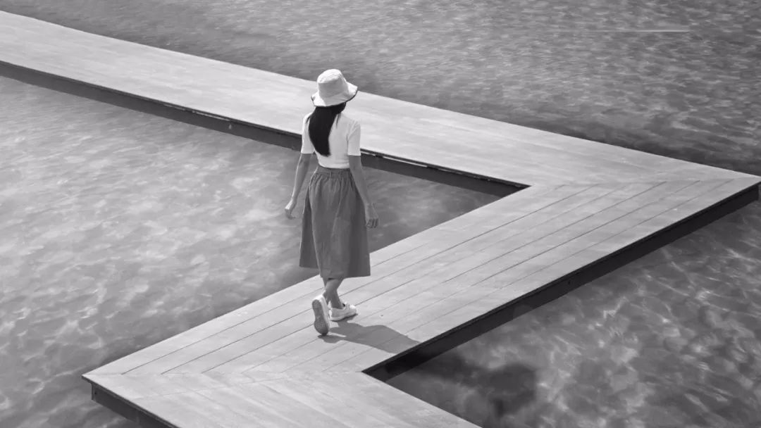 在末时，做一个“不正常”的人！